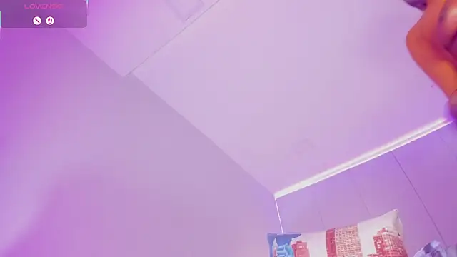 Krystin1's cam snapshot