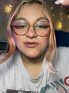 Sophia_Weest99's cam snapshot