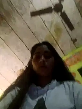 wifedesi7050's cam snapshot