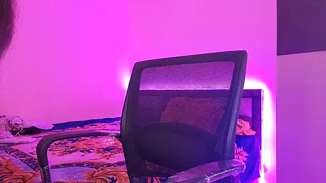 BABY_RANI_'s cam snapshot