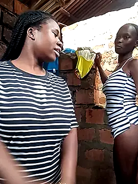 Sassy_boobs21 live sex cam