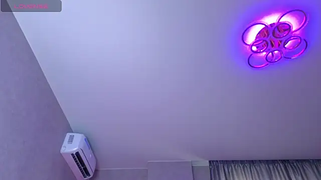 KittieHeart live sex cam