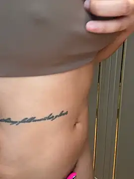 Alittleasiangirl live sex cam