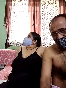 HoneyHush's cam snapshot