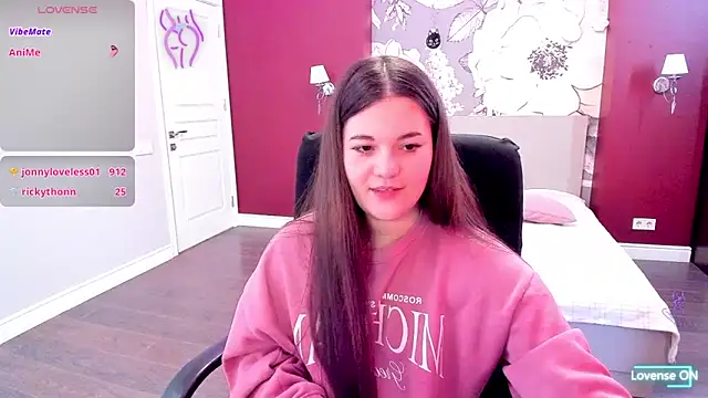 ElinaMils live sex cam