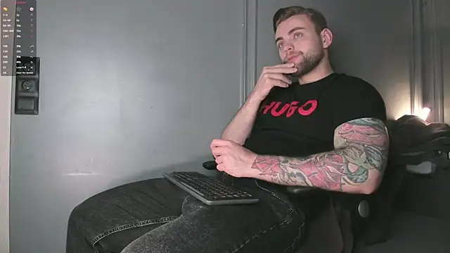 WayneWilson live sex cam