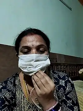 bhavyasri_55's cam snapshot