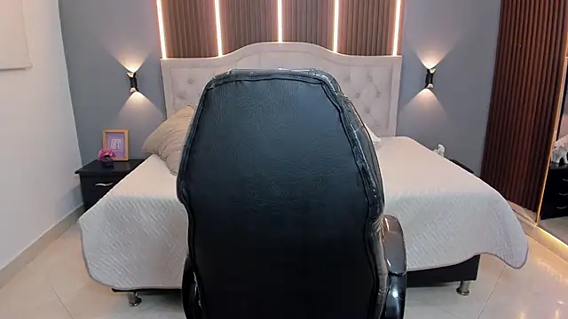 Tommy18__'s cam snapshot