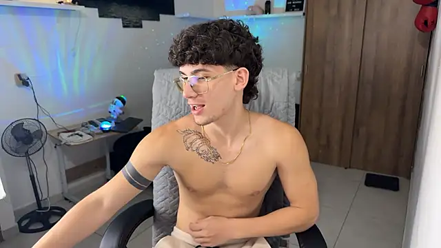 Kisan_Smith live sex cam