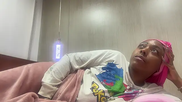 ChocolateCakeQueen's cam snapshot