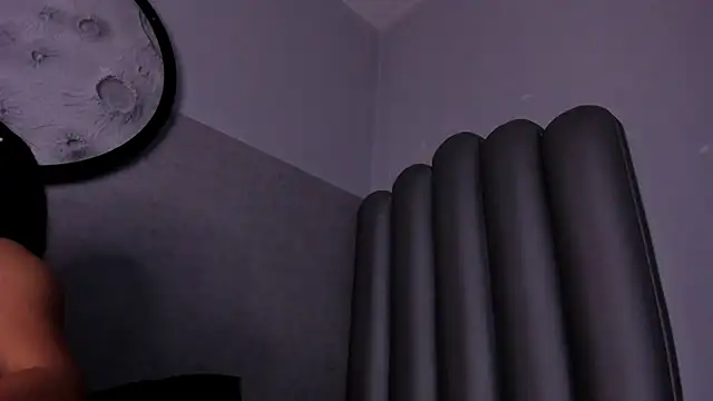 Lucy-23's cam snapshot