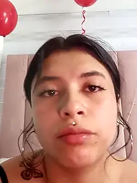 petite_coral's cam snapshot