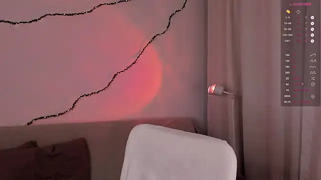 Leila_Vanilla's cam snapshot