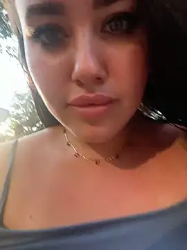 KiraSunshine live sex cam