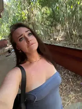 KiraSunshine live sex cam