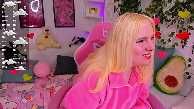 art_lovee's cam snapshot