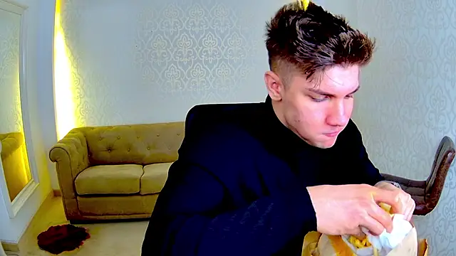 MaxKaiden's cam snapshot