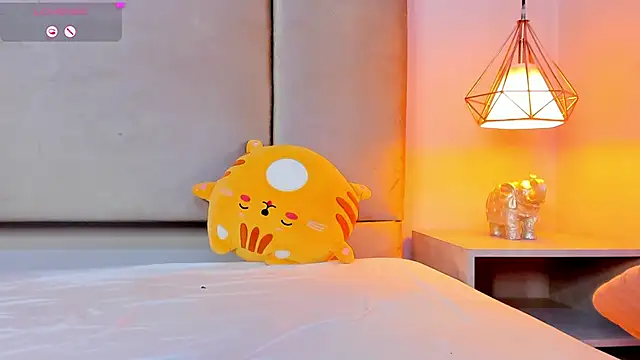 isabel_sofiaa live sex cam