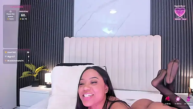 Madiee_Rhea's cam snapshot