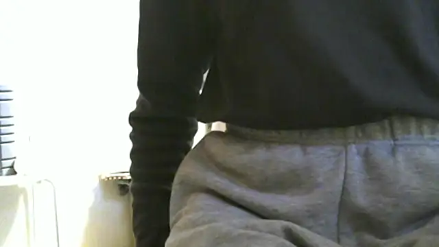 leopiii-iiJP's cam snapshot