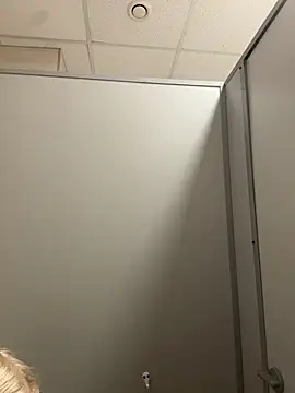 Milkyy_wway live sex cam