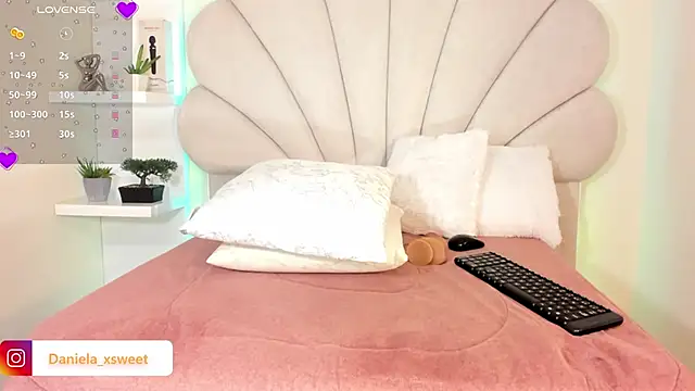 Danielaangelina live sex cam