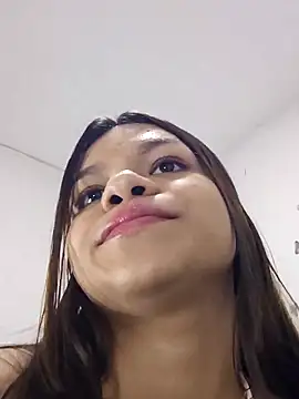 sophia_ramirez12 live sex cam