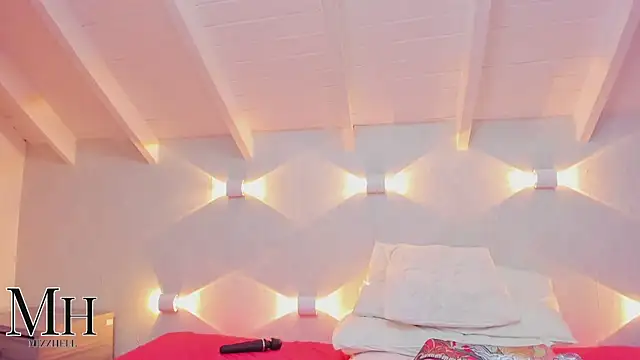 MizzHell live sex cam