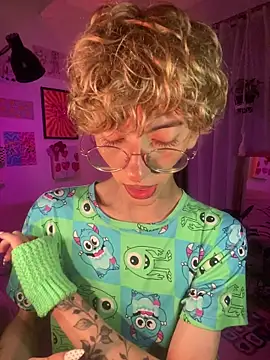 lyamthommpson live sex cam