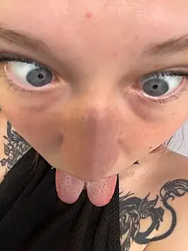 FionaMurr's cam snapshot