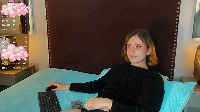 seraphine_star live sex cam