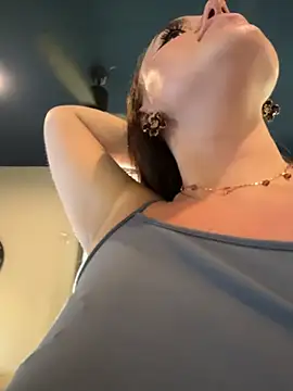 KiraSunshine live sex cam