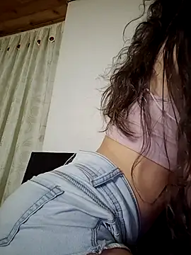 loveuu-bae live sex cam