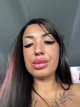 RuslanaXX live sex cam