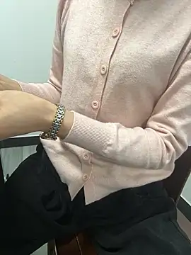 Linda-LL live sex cam