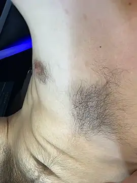 Lucian-greyy live sex cam