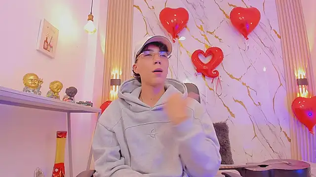 Nikolay_Gregori live sex cam