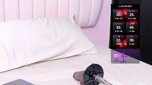 Issys_milf's cam snapshot