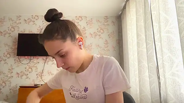 PagedLard's cam snapshot