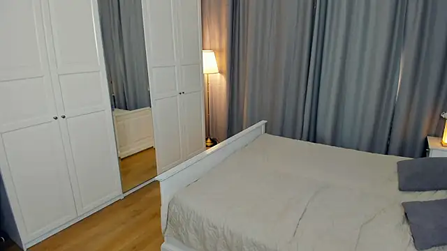 LavenderMitten's cam snapshot