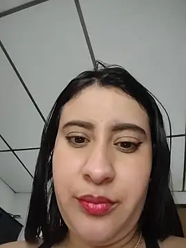 mialorents's cam snapshot