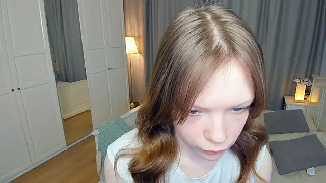 LavenderMitten's cam snapshot