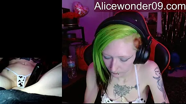 alicewonder09's cam snapshot