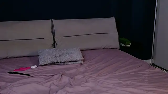 Mila_Anders's cam snapshot