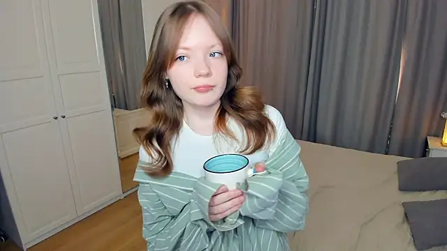 LavenderMitten's cam snapshot