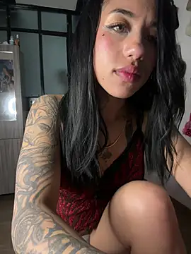 BABY-CHIKIIS's cam snapshot