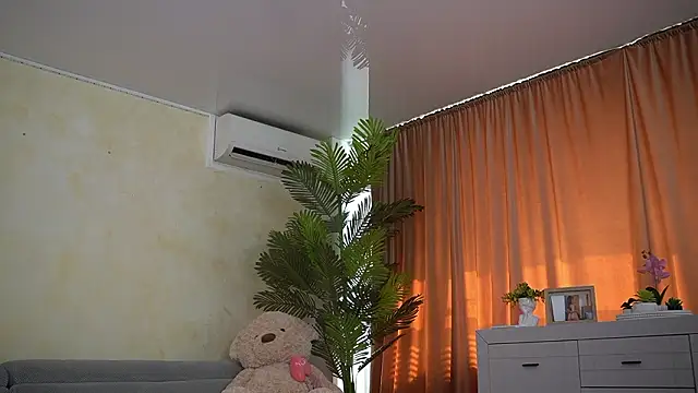 LaylaCruzRose live sex cam