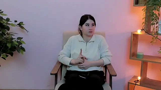 TwilaMode's cam snapshot