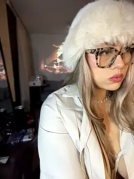 Im_sophiie live sex cam