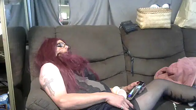 SassyCrystal77 live sex cam